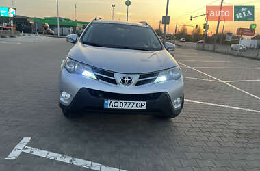 Внедорожник / Кроссовер Toyota RAV4 2013 в 