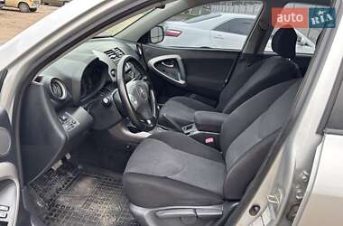 Внедорожник / Кроссовер Toyota RAV4 2006 в 