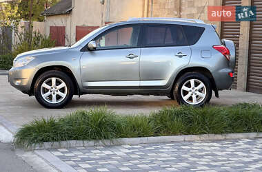 Внедорожник / Кроссовер Toyota RAV4 2008 в 