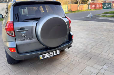 Внедорожник / Кроссовер Toyota RAV4 2008 в 