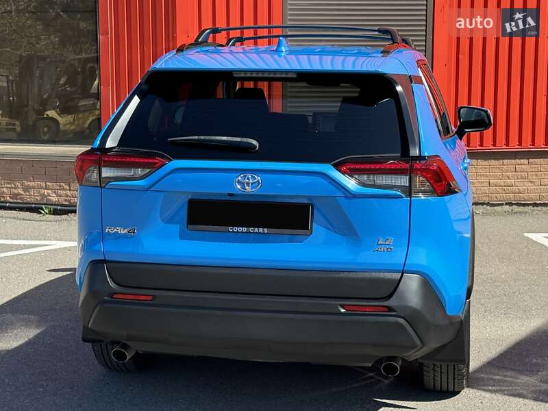 Позашляховик / Кросовер Toyota RAV4 2019 в Одесі