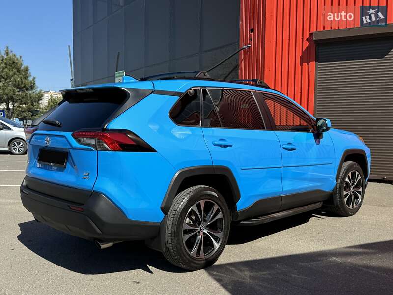 Позашляховик / Кросовер Toyota RAV4 2019 в Одесі