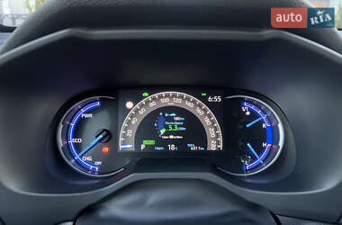 Внедорожник / Кроссовер Toyota RAV4 2019 в 