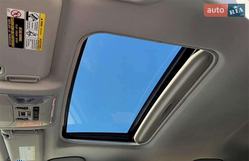 Позашляховик / Кросовер Toyota RAV4 2021 в Запоріжжі