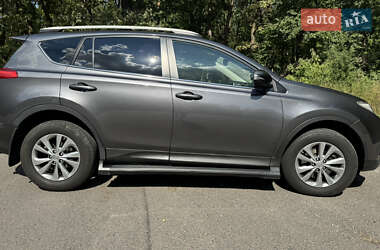 Внедорожник / Кроссовер Toyota RAV4 2013 в 