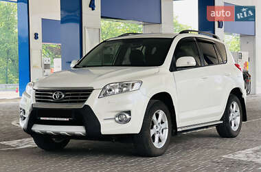 Внедорожник / Кроссовер Toyota RAV4 2011 в 