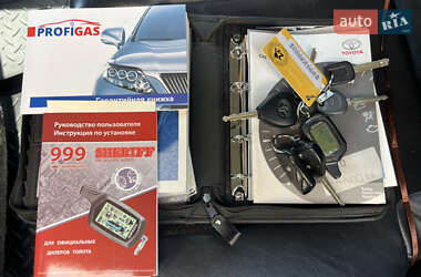 Внедорожник / Кроссовер Toyota RAV4 2011 в 