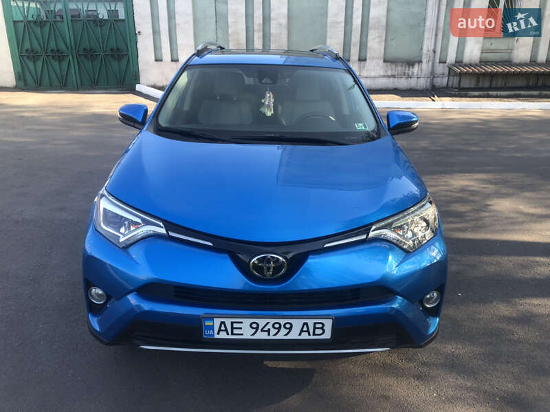 Позашляховик / Кросовер Toyota RAV4 2017 в Кам'янському фото 3 Позашляховик / Кросовер Toyota RAV4 2017 в Кам'янському