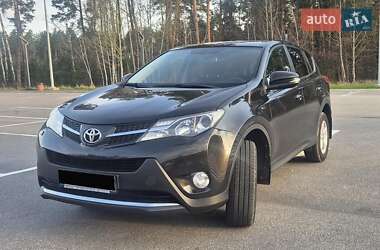 Внедорожник / Кроссовер Toyota RAV4 2014 в 