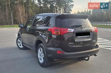Внедорожник / Кроссовер Toyota RAV4 2014 в 