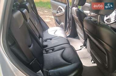 Внедорожник / Кроссовер Toyota RAV4 2008 в 