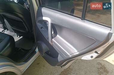 Внедорожник / Кроссовер Toyota RAV4 2008 в 
