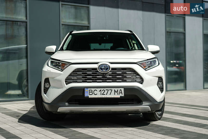 Позашляховик / Кросовер Toyota RAV4 2020 в Львові фото 3 Позашляховик / Кросовер Toyota RAV4 2020 в Львові