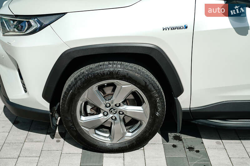 Позашляховик / Кросовер Toyota RAV4 2020 в Львові фото 5 Позашляховик / Кросовер Toyota RAV4 2020 в Львові