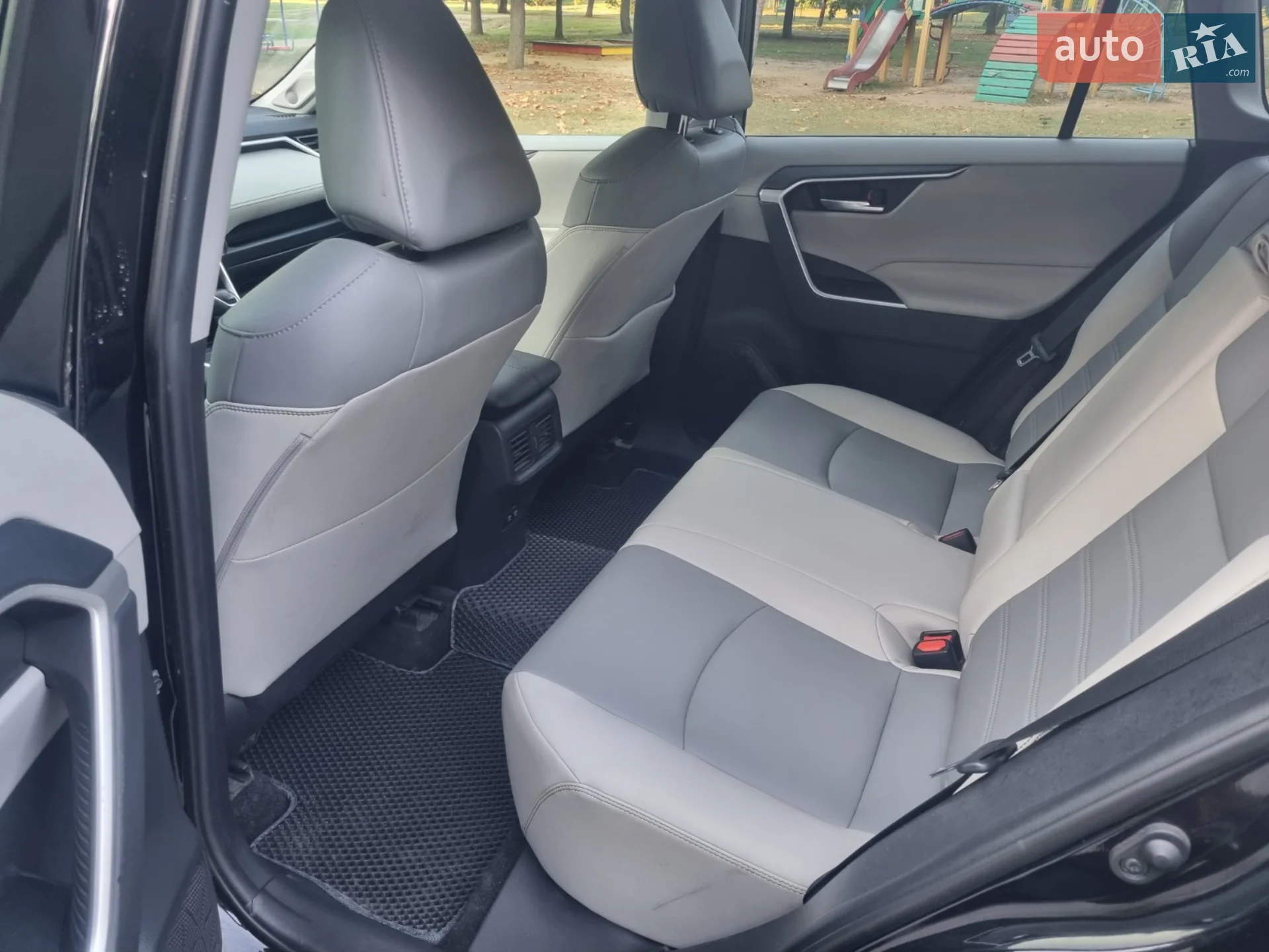 2019 Toyota RAV 4 - мініатюра 5