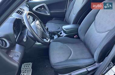 Внедорожник / Кроссовер Toyota RAV4 2008 в 