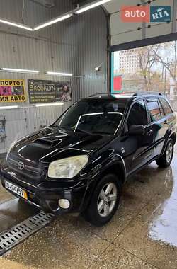 Позашляховик / Кросовер Toyota RAV4 2006 в 
