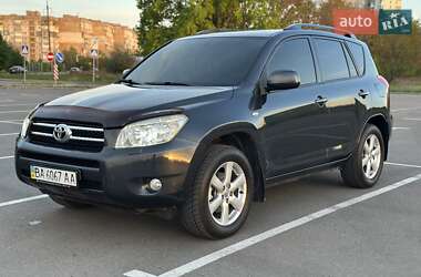 Внедорожник / Кроссовер Toyota RAV4 2008 в 