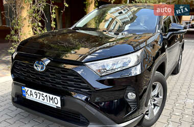 Позашляховик / Кросовер Toyota RAV4 2021 в Києві