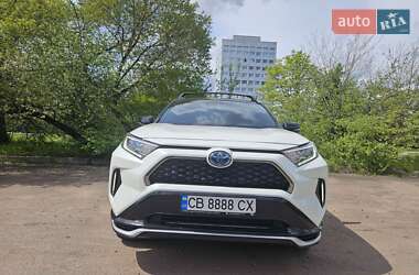 Позашляховик / Кросовер Toyota RAV4 2021 в 