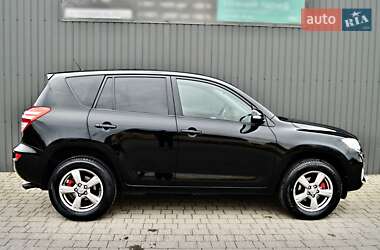 Позашляховик / Кросовер Toyota RAV4 2010 в 