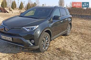 Позашляховик / Кросовер Toyota RAV4 2017 в Києві