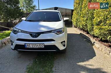 Внедорожник / Кроссовер Toyota RAV4 2017 в Днепре