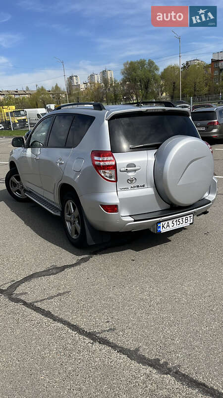 Позашляховик / Кросовер Toyota RAV4 2012 в Києві фото 17 Позашляховик / Кросовер Toyota RAV4 2012 в Києві