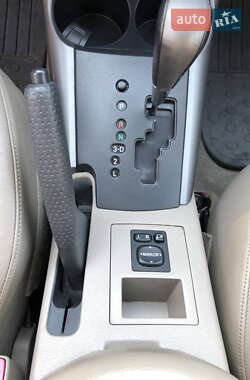 Внедорожник / Кроссовер Toyota RAV4 2007 в 