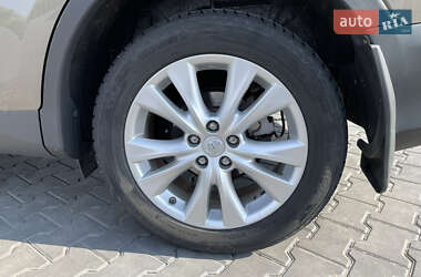 Позашляховик / Кросовер Toyota RAV4 2013 в 