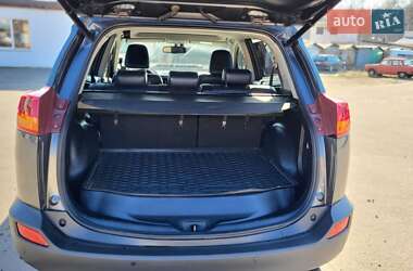 Внедорожник / Кроссовер Toyota RAV4 2013 в 