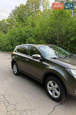 Внедорожник / Кроссовер Toyota RAV4 2013 в 