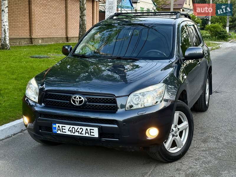 Позашляховик / Кросовер Toyota RAV4 2007 в Дніпрі