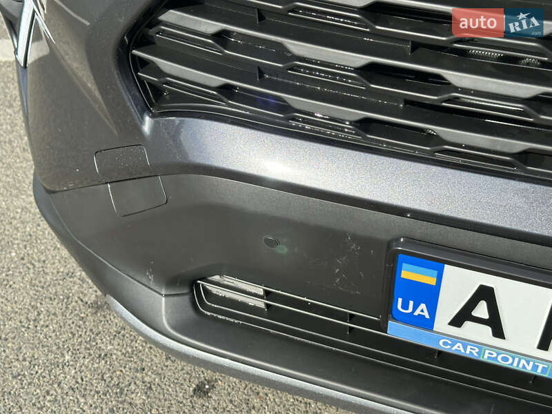 Позашляховик / Кросовер Toyota RAV4 2021 в Києві