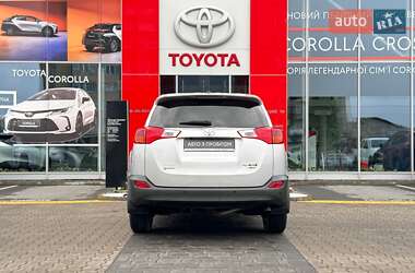 Внедорожник / Кроссовер Toyota RAV4 2013 в 