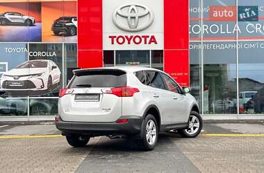 Внедорожник / Кроссовер Toyota RAV4 2013 в 