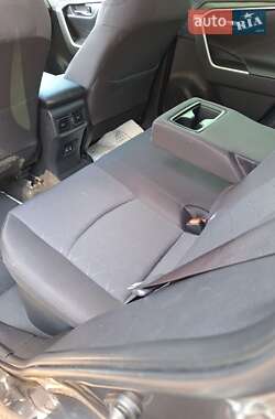 Позашляховик / Кросовер Toyota RAV4 2020 в 
