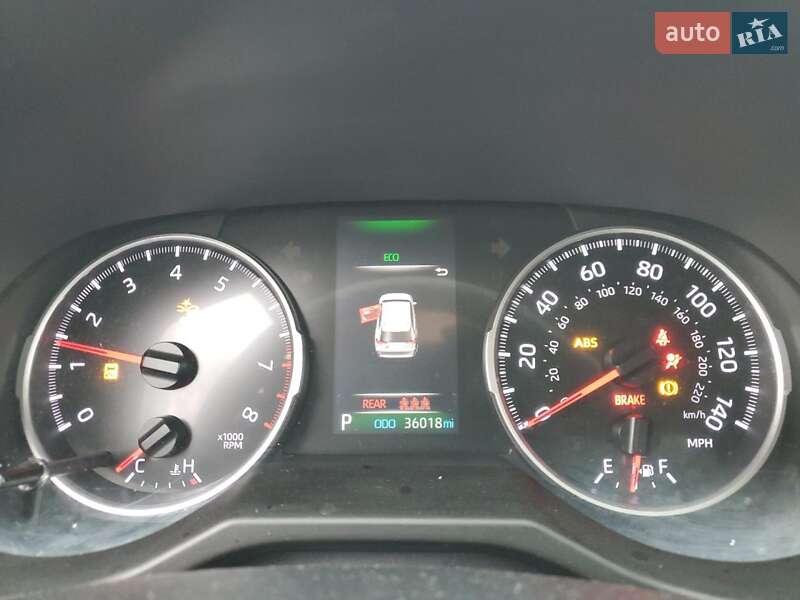 Внедорожник / Кроссовер Toyota RAV4 2019 в Черновцах