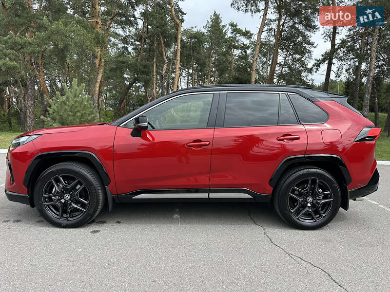 Внедорожник / Кроссовер Toyota RAV4 2024 в Киеве