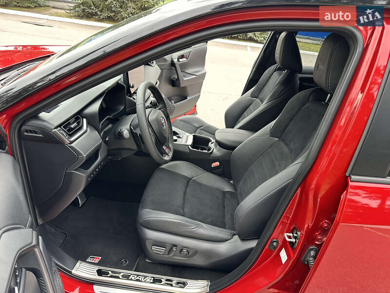 Внедорожник / Кроссовер Toyota RAV4 2024 в Киеве