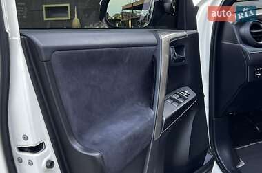 Внедорожник / Кроссовер Toyota RAV4 2016 в 