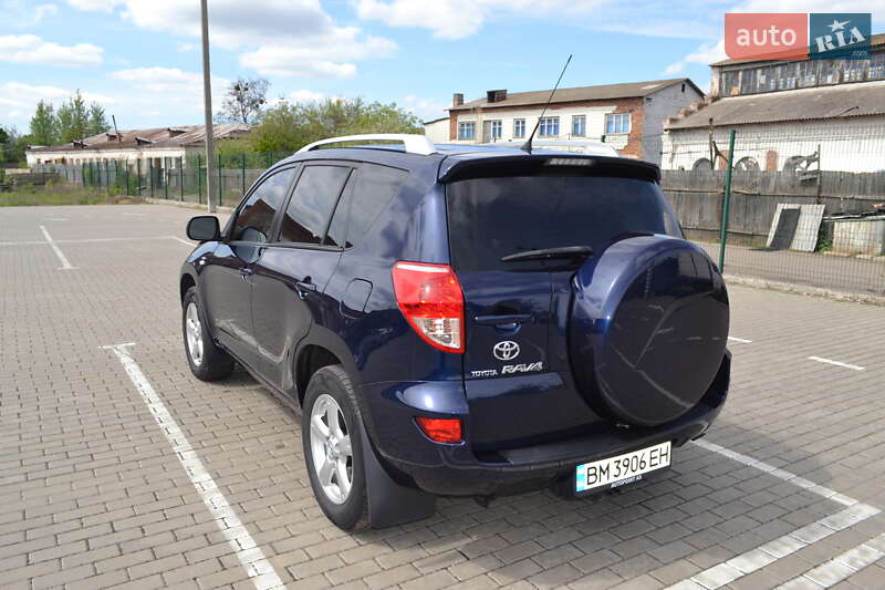 Позашляховик / Кросовер Toyota RAV4 2007 в Ромнах