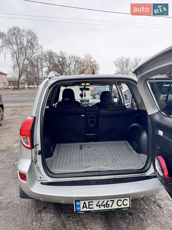 Внедорожник / Кроссовер Toyota RAV4 2007 в Перещепине