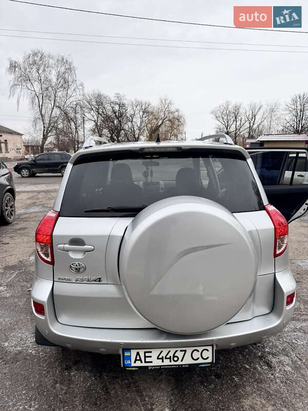 Внедорожник / Кроссовер Toyota RAV4 2007 в Перещепине