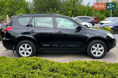 Внедорожник / Кроссовер Toyota RAV4 2007 в 