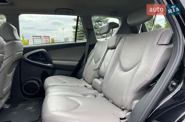 Внедорожник / Кроссовер Toyota RAV4 2007 в 