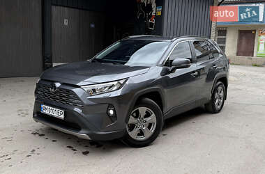 Позашляховик / Кросовер Toyota RAV4 2023 в Звягелі