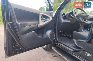 Позашляховик / Кросовер Toyota RAV4 2008 в 
