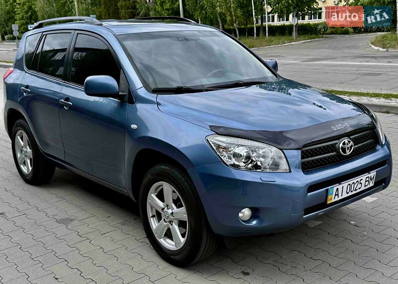 Позашляховик / Кросовер Toyota RAV4 2008 в Києві