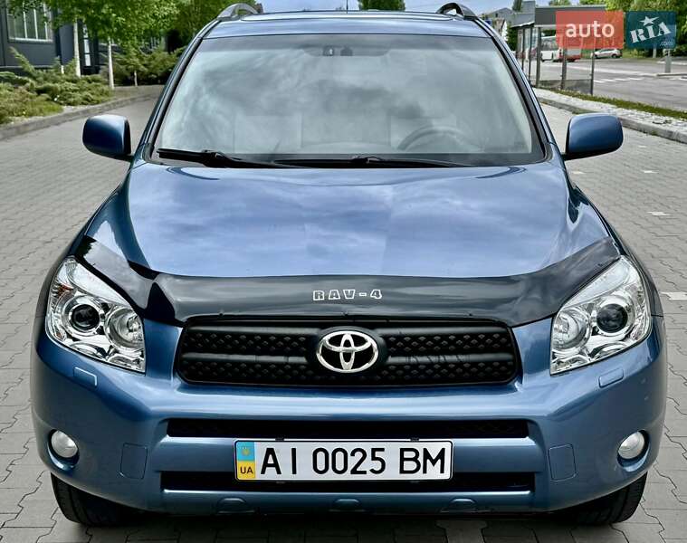 Позашляховик / Кросовер Toyota RAV4 2008 в Києві